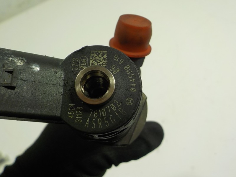 Recambio de inyector para bmw serie 3 lim. (f30) 2.0 16v diesel referencia OEM IAM 13537810702 0445110616 
