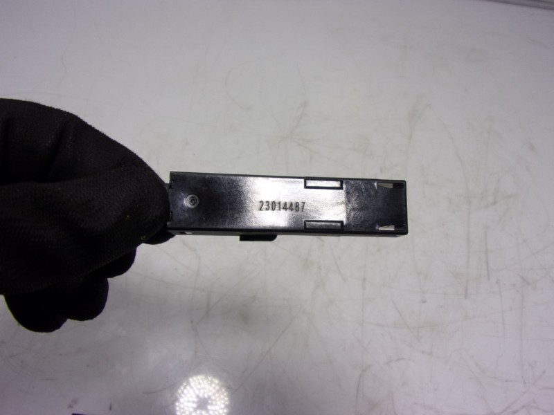 Recambio de conmutador de arranque para toyota yaris 1.5 vvti hev referencia OEM IAM  22359020 