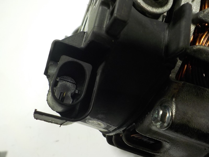 Recambio de alternador para bmw serie 3 lim. (f30) 2.0 16v diesel referencia OEM IAM 12317823343  