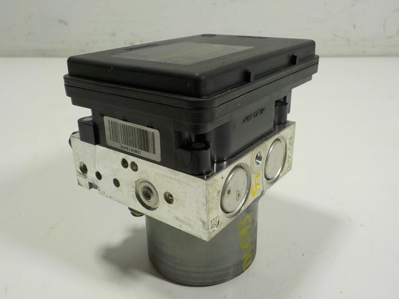 Recambio de abs para kia rio (yb) 1.2 cat referencia OEM IAM 58910H8400 58910H8400 