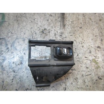 MANDO ELEVALUNAS DELANTERO DERECHO 