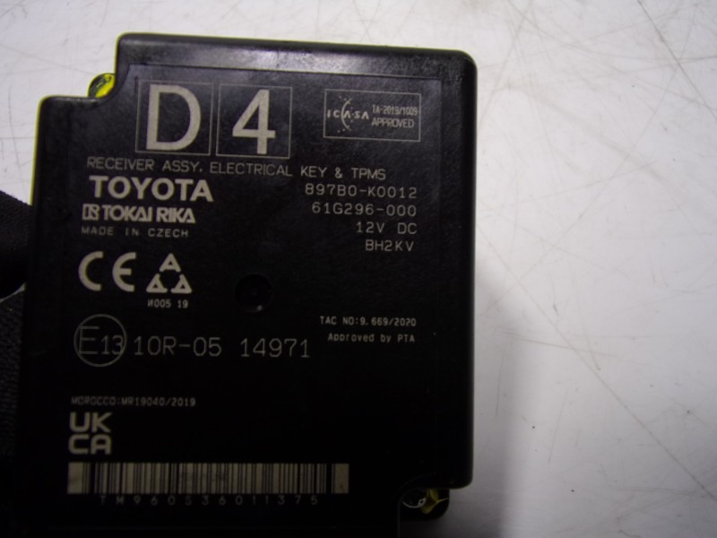 Recambio de modulo electronico para toyota yaris 1.5 vvti hev referencia OEM IAM  897B0K0012 