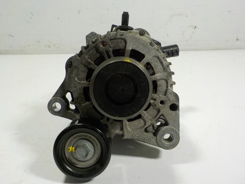 Recambio de alternador para kia rio (yb) 1.2 cat referencia OEM IAM 3730007500 3730007500 
