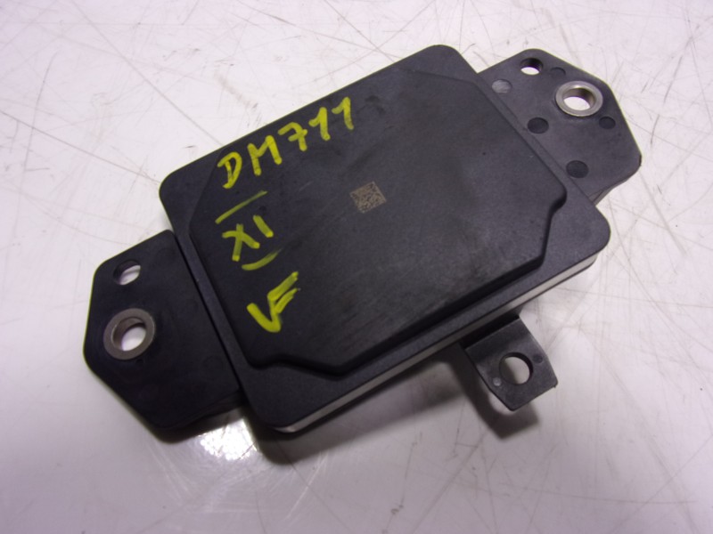 Recambio de modulo electronico para toyota yaris 1.5 vvti hev referencia OEM IAM  882100D040 