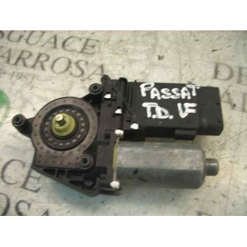 MOTOR ELEVALUNAS TRASERO DERECHO 