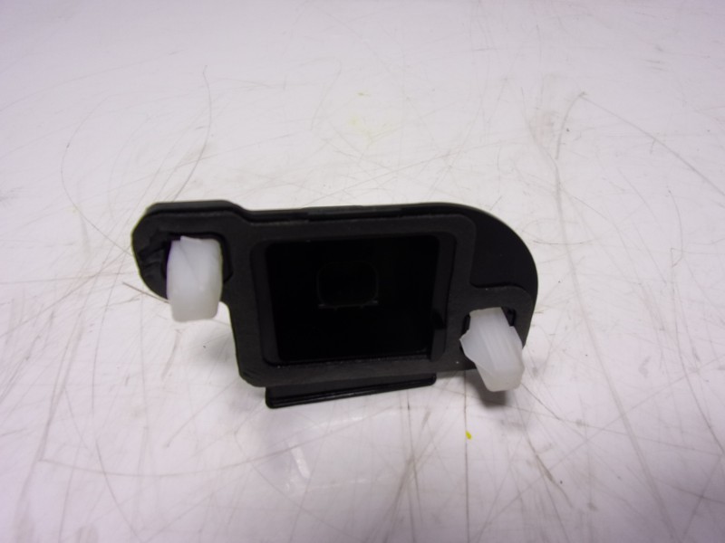 Recambio de modulo electronico para toyota yaris 1.5 vvti hev referencia OEM IAM  86790K0010 