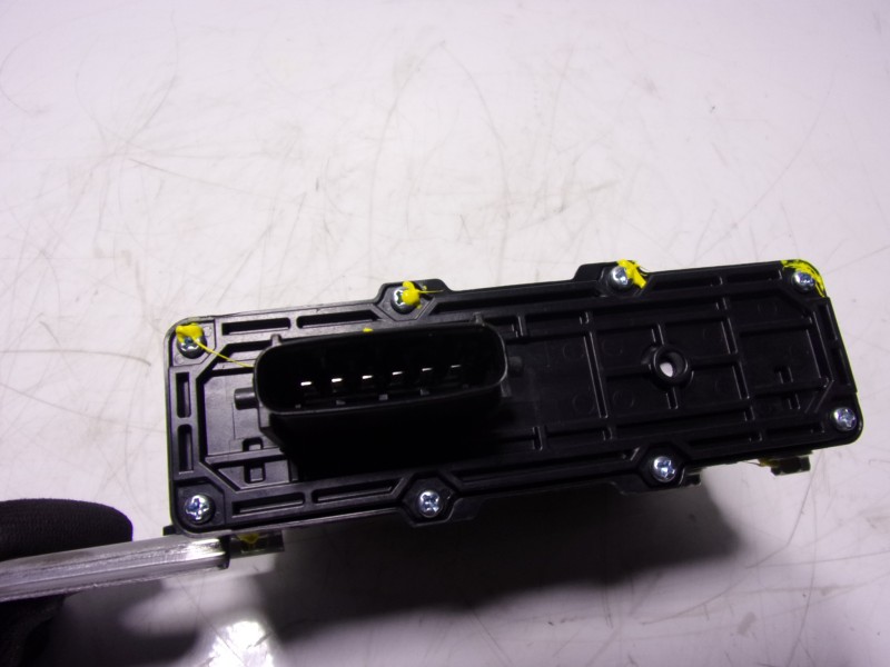 Recambio de modulo electronico para toyota yaris 1.5 vvti hev referencia OEM IAM  89680K0010 