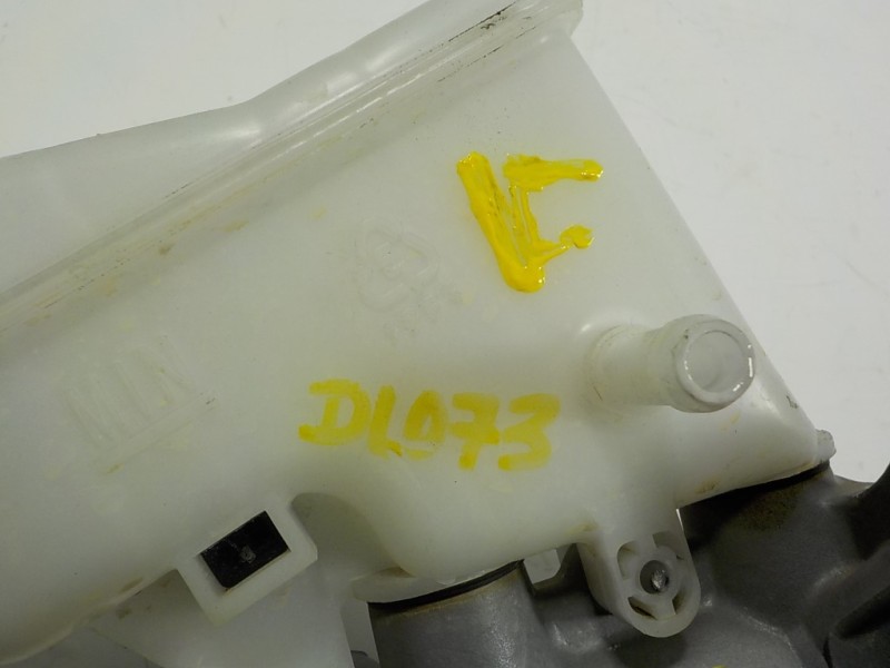 Recambio de bomba freno para kia rio (yb) 1.2 cat referencia OEM IAM 58510H8210  