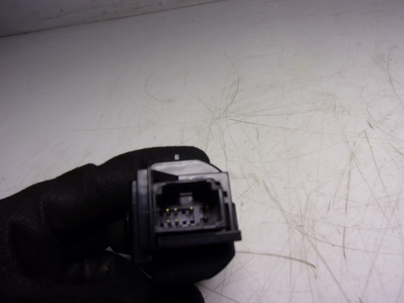 Recambio de modulo electronico para toyota yaris 1.5 vvti hev referencia OEM IAM  4522136 