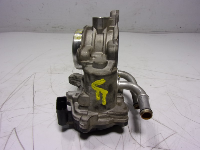 Recambio de caja mariposa para volkswagen caddy furgón/kombi 2.0 tdi referencia OEM IAM 04L128063AA 04L128069 