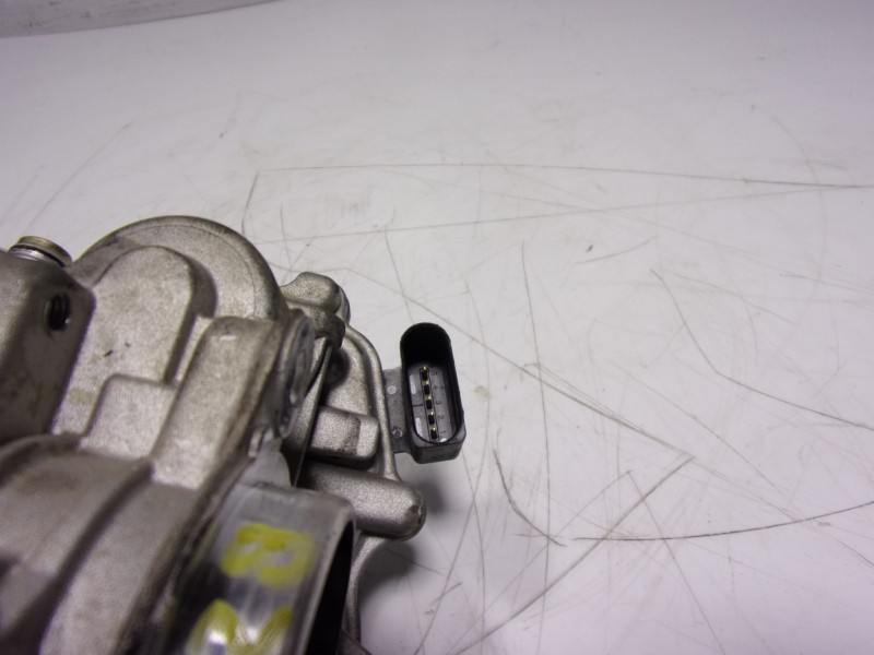 Recambio de caja mariposa para volkswagen caddy furgón/kombi 2.0 tdi referencia OEM IAM 04L128063AA 04L128069 