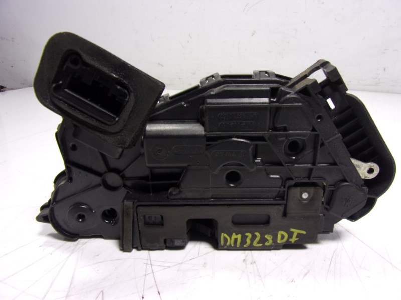 Recambio de cerradura puerta delantera izquierda para volkswagen caddy furgón/kombi 2.0 tdi referencia OEM IAM 5TB837015A 5TB837