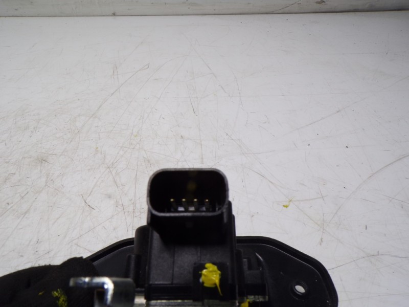 Recambio de cerradura maletero / porton para kia rio (yb) 1.2 cat referencia OEM IAM 81230H8000  