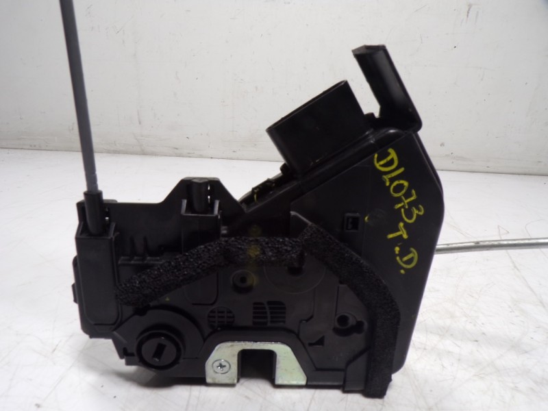 Recambio de cerradura puerta trasera derecha para kia rio (yb) 1.2 cat referencia OEM IAM 81420H8010 81420H8010LDA 