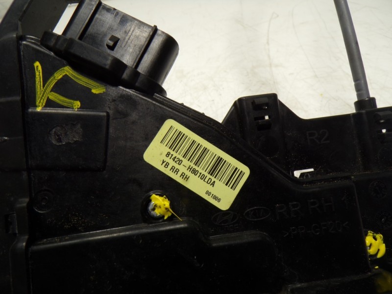 Recambio de cerradura puerta trasera derecha para kia rio (yb) 1.2 cat referencia OEM IAM 81420H8010 81420H8010LDA 