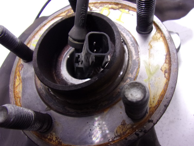 Recambio de mangueta delantera izquierda para ford mondeo turn. 2.0 tdci cat referencia OEM IAM 5352025  2236123