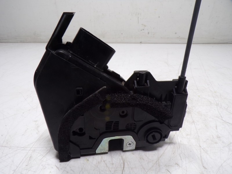 Recambio de cerradura puerta trasera izquierda para kia rio (yb) 1.2 cat referencia OEM IAM 81410H8010 81410H8010LDA 