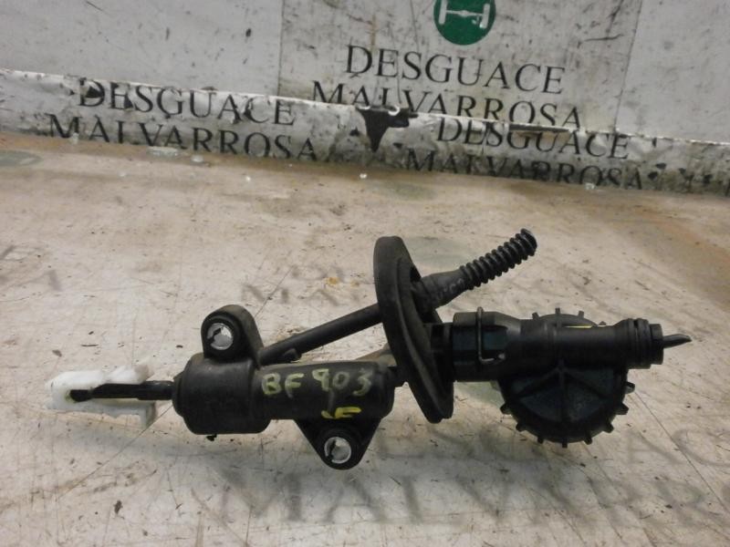 Recambio de bomba embrague para fiat grande punto (199) 1.3 16v jtd cat referencia OEM IAM 55190993 55190993 