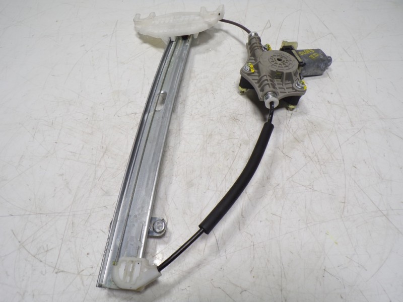 Recambio de elevalunas trasero derecho para kia rio (yb) 1.2 cat referencia OEM IAM 83402H8100 83460H8000 