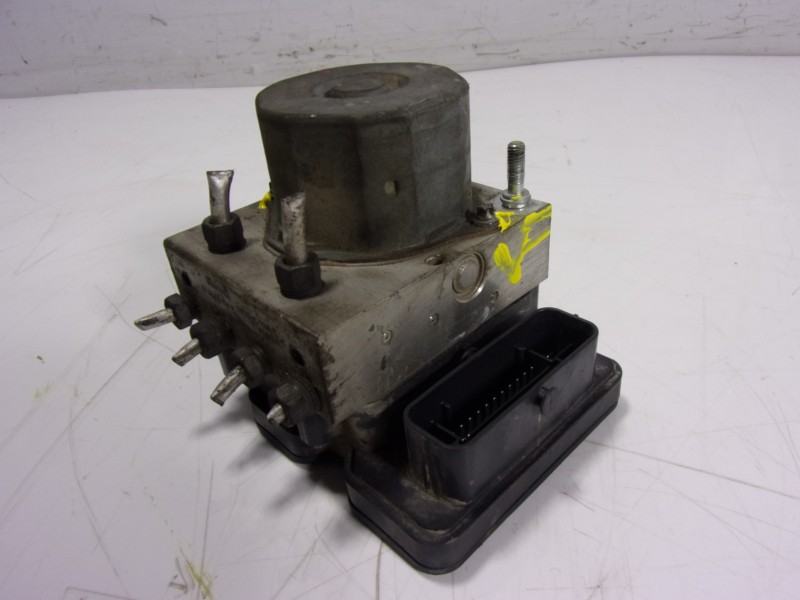 Recambio de abs para renault twingo iii 1.0 sce referencia OEM IAM   