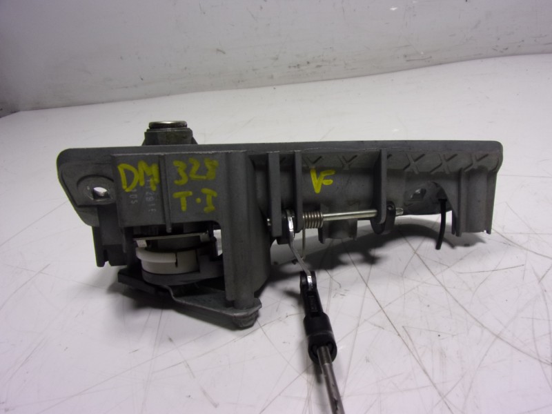 Recambio de maneta porton para volkswagen caddy furgón/kombi 2.0 tdi referencia OEM IAM 2K0827565M9B9 2K0827565H 