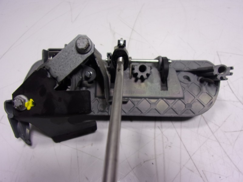 Recambio de maneta porton para volkswagen caddy furgón/kombi 2.0 tdi referencia OEM IAM 2K0827565M9B9 2K0827565H 