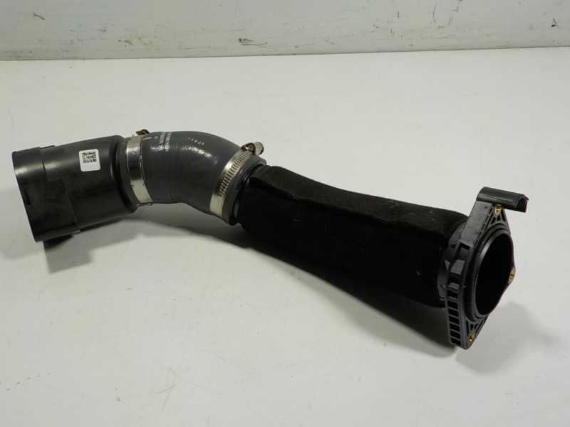 Recambio de tubo intercooler para seat leon sportstourer (kl8) style referencia OEM IAM 05L145762D 05L145762D 05L131111 L