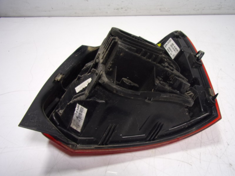 Recambio de piloto trasero izquierdo para volkswagen polo (6c1) 1.2 tsi referencia OEM IAM 6C0945095K 6C0945095F 