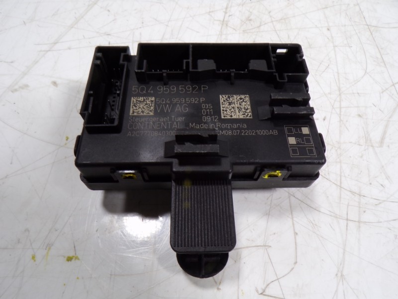 Recambio de modulo electronico para cupra leon sportstourer (kl8) vz 2.0 tsi 4drive referencia OEM IAM 5Q4959592P 5Q4959592P 