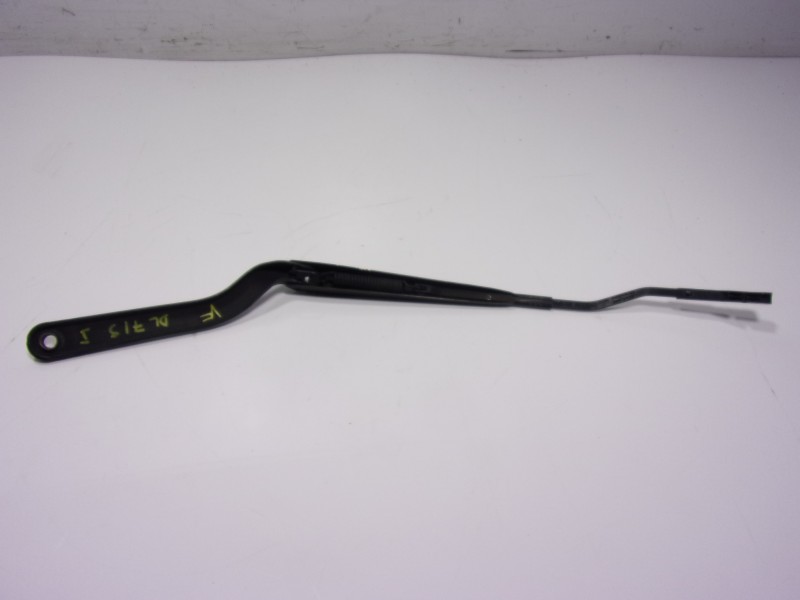 Recambio de brazo limpia delantero izquierdo para renault twingo iii 1.0 sce referencia OEM IAM   