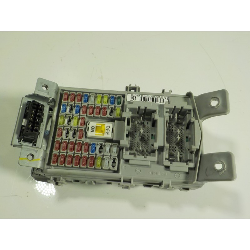 Recambio de caja reles / fusibles para hyundai i20 1.2 16v cat referencia OEM IAM 91950C8560 91950C8560 