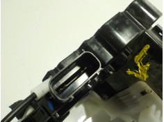 Recambio de cerradura puerta delantera derecha para hyundai i20 1.2 16v cat referencia OEM IAM 81320C8040 81320C8040  2