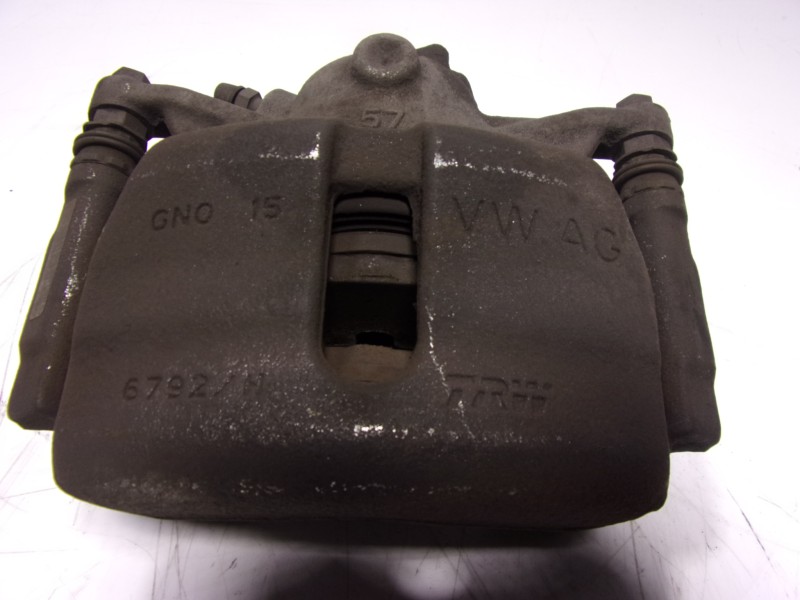 Recambio de pinza freno delantera derecha para volkswagen caddy furgón/kombi 2.0 tdi referencia OEM IAM 8V0615124  
