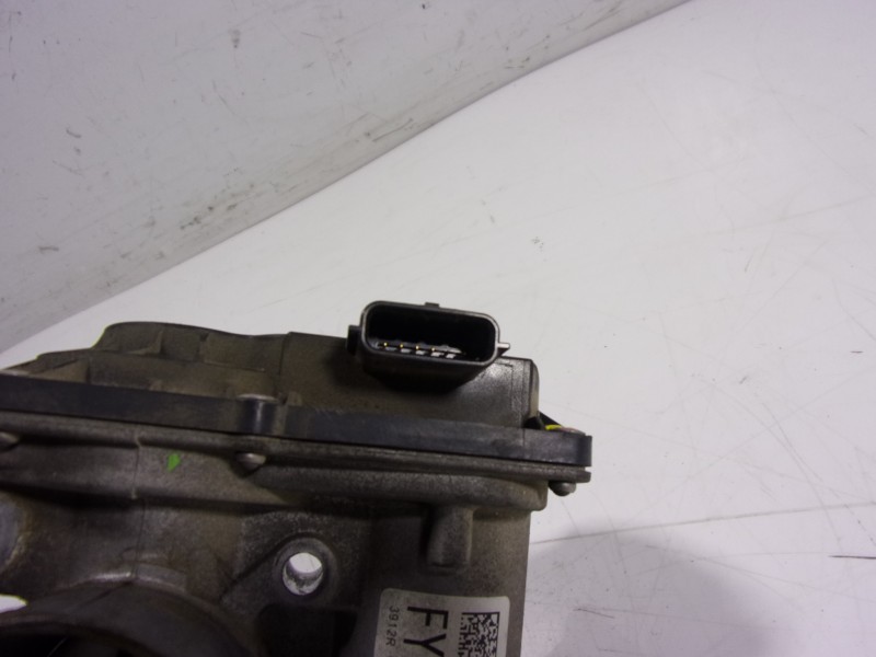 Recambio de caja mariposa para renault twingo iii 1.0 sce referencia OEM IAM  4K2801906 