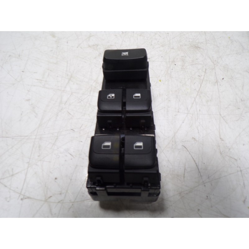 Recambio de mando elevalunas delantero izquierdo para kia rio (yb) 1.2 cat referencia OEM IAM 93571H8100 93570H8100WK 