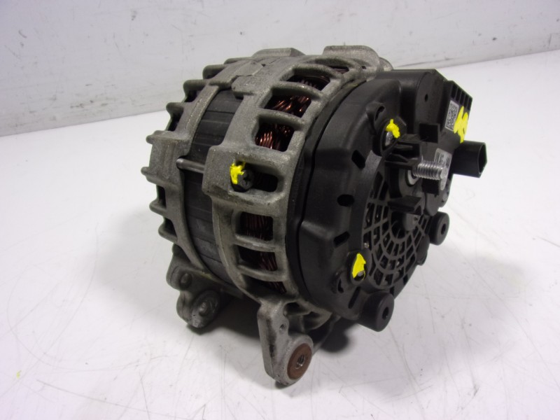 Recambio de alternador para volkswagen polo (6c1) 1.2 tsi referencia OEM IAM 04C903023L 04C903023L 