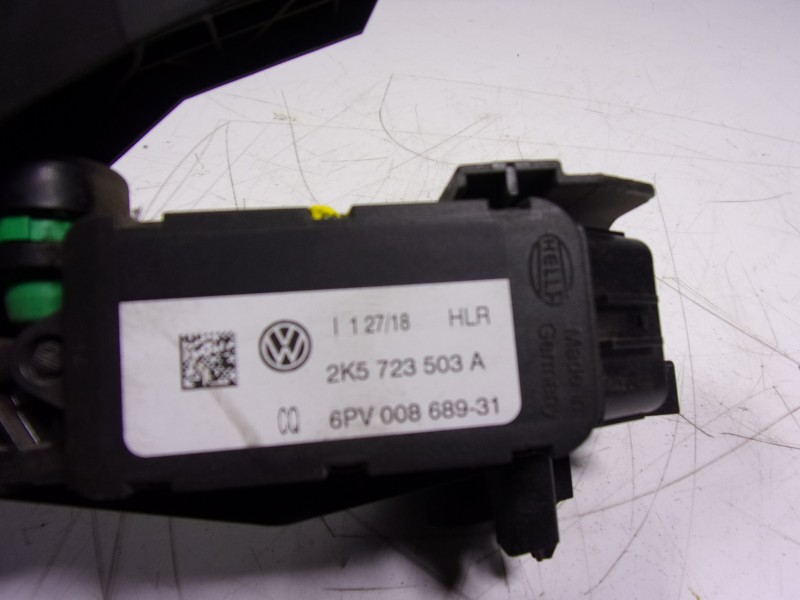 Recambio de potenciometro pedal para volkswagen caddy furgón/kombi 2.0 tdi referencia OEM IAM 2K5723503A 2K5723503A 