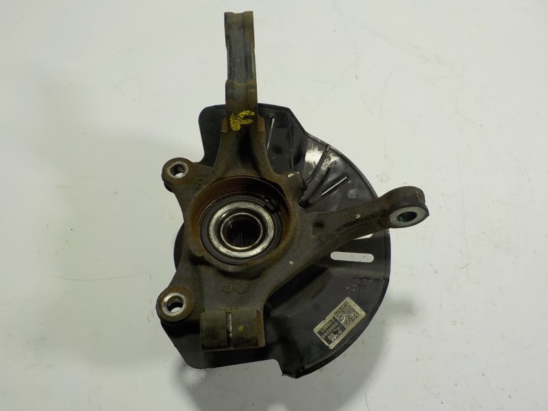 Recambio de mangueta delantera derecha para kia rio (yb) 1.2 cat referencia OEM IAM 51716H8000  51750H8000