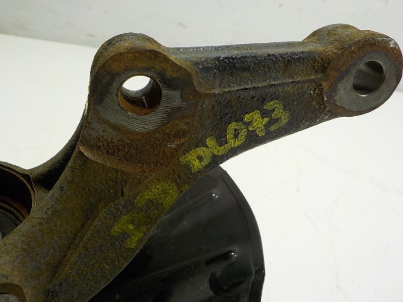 Recambio de mangueta delantera derecha para kia rio (yb) 1.2 cat referencia OEM IAM 51716H8000  51750H8000