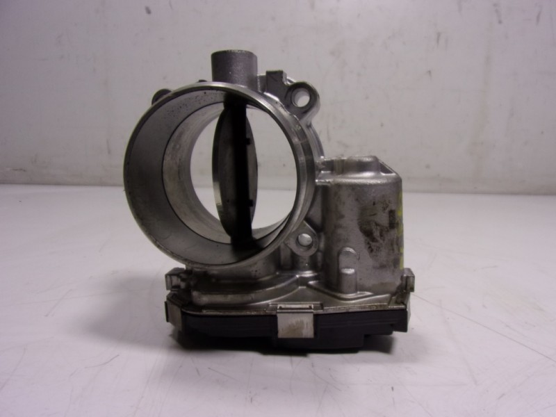 Recambio de caja mariposa para land rover new discovery l462 3.0 d referencia OEM IAM LR125519 K6D39F991AA 