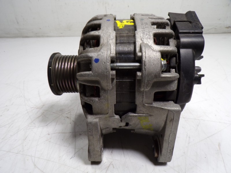 Recambio de alternador para renault clio iv 0.9 tce referencia OEM IAM 231002854R 231008593R 