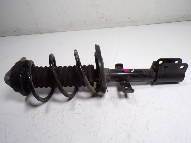 Recambio de amortiguador delantero derecho para renault clio iv 0.9 tce referencia OEM IAM 543022511R 543022511R 