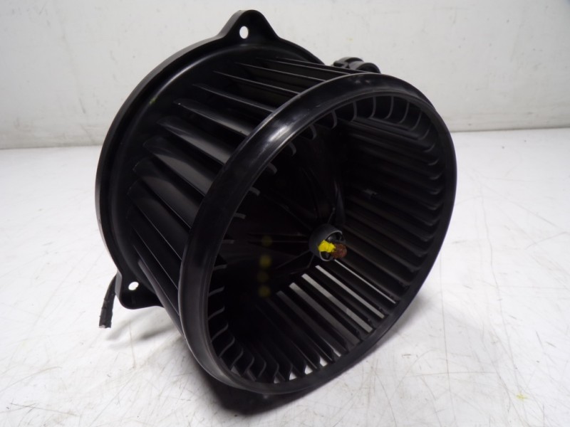 Recambio de motor calefaccion para kia rio (yb) 1.2 cat referencia OEM IAM 97113H8000 97113H8000 