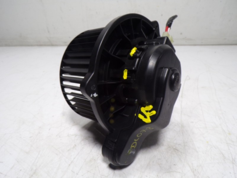 Recambio de motor calefaccion para kia rio (yb) 1.2 cat referencia OEM IAM 97113H8000 97113H8000 