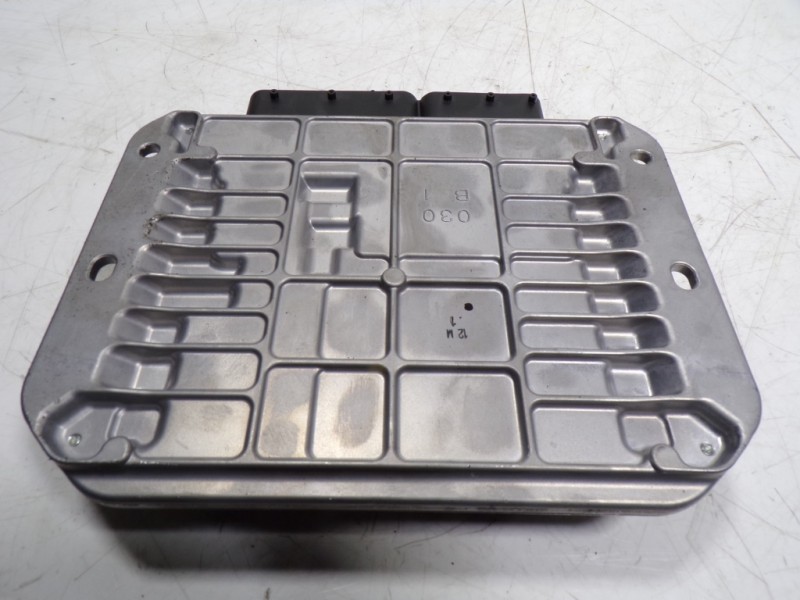 Recambio de centralita motor uce para mazda cx-7 (er) 2.2 turbodiesel cat referencia OEM IAM R2AX18881J 2758009498 