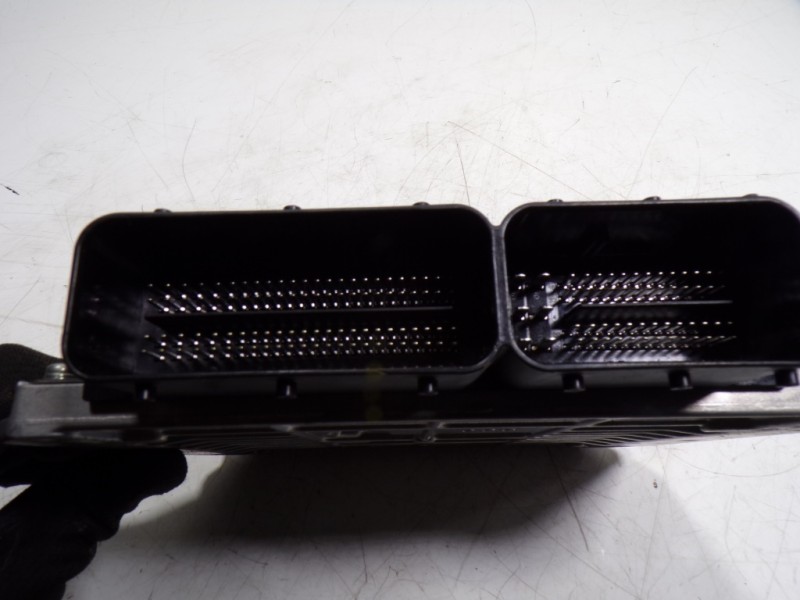 Recambio de centralita motor uce para mazda cx-7 (er) 2.2 turbodiesel cat referencia OEM IAM R2AX18881J 2758009498 