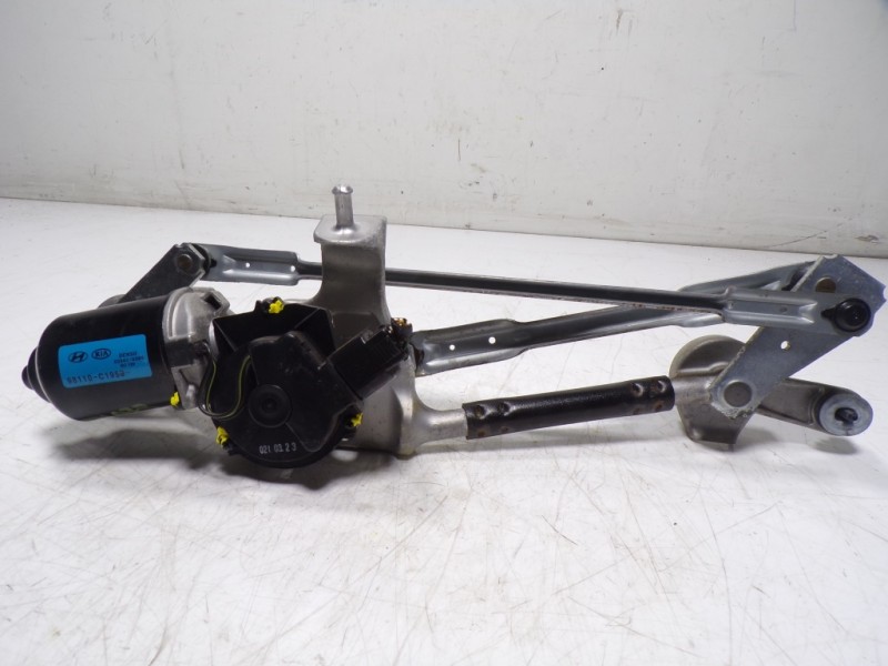 Recambio de motor limpia delantero para kia rio (yb) 1.2 cat referencia OEM IAM 98110C1950 98100H8000 