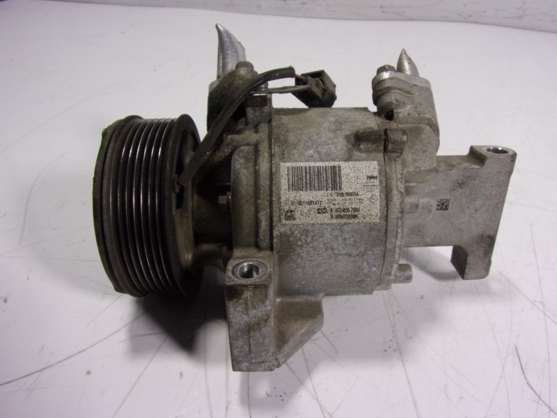 Recambio de compresor aire acondicionado para renault twingo iii 1.0 sce referencia OEM IAM  A4536307000 