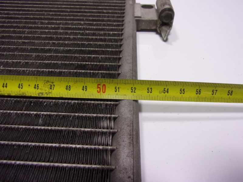 Recambio de condensador aire acondicionado para renault twingo iii 1.0 sce referencia OEM IAM  921001697R 