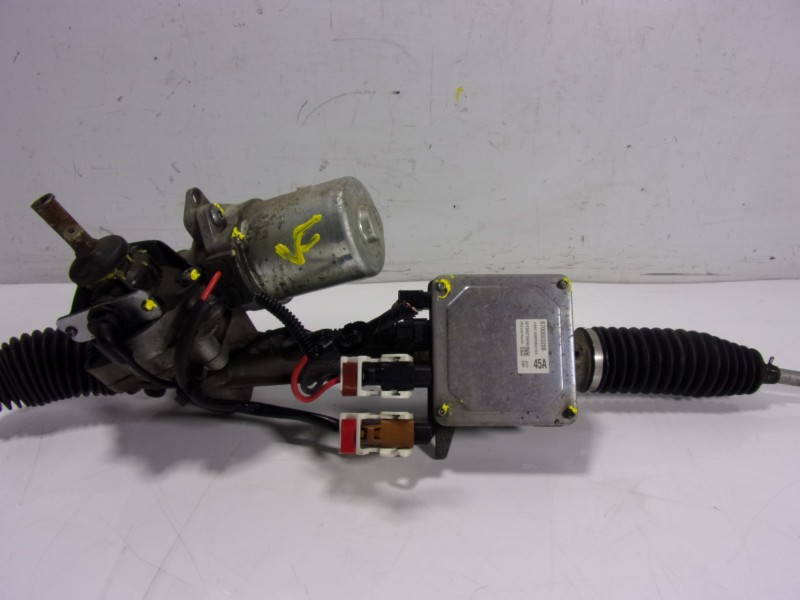 Recambio de cremallera direccion para renault twingo iii 1.0 sce referencia OEM IAM  6700003206 